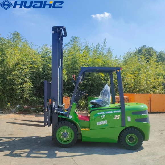 Qual é a altura máxima que a empilhadeira geral pode levantar?